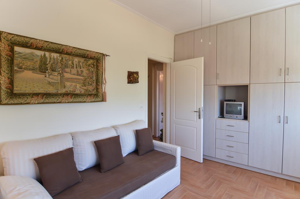 Villa Lagonisi 1 Luaran gambar